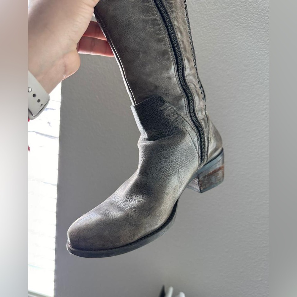 Vince Camuto boots
